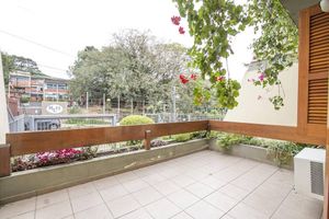 Image 6 - 3076