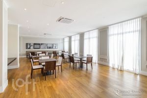Image 34 - 307609