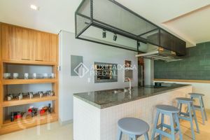 Image 1 - 307789