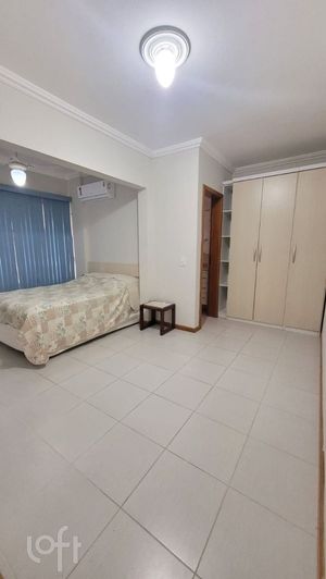 Image 11 - 307795