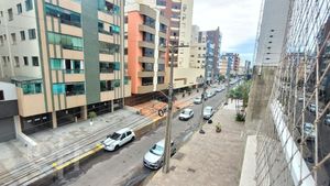 Image 2 - 307795