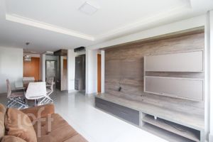 Image 3 - 307885