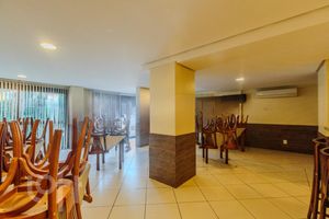 Image 35 - 307885