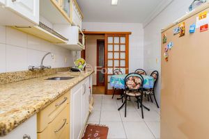 Image 22 - 308052