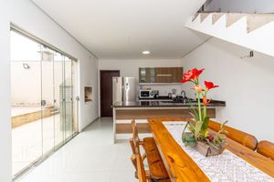 Image 15 - 308137