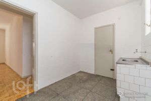 Image 22 - 308216