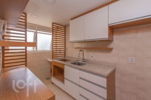 Image 11 - 308300