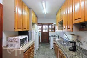 Image 12 - 308322