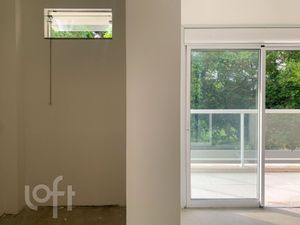 Image 33 - 308405