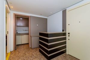 Image 3 - 308741