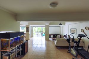 Image 35 - 308783