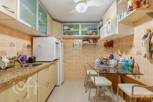 Image 10 - 308817