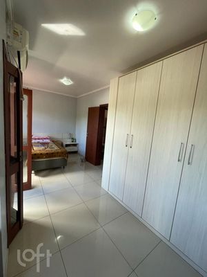 Image 13 - 308949