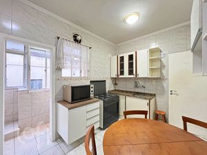 Image 18 - 308992