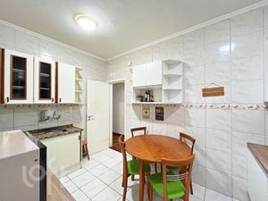Image 17 - 308992