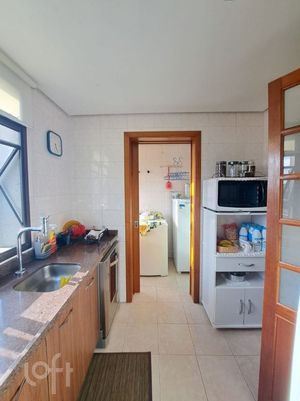 Image 20 - 309005