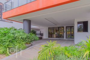 Image 76 - 309060