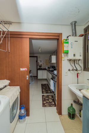Image 24 - 309066