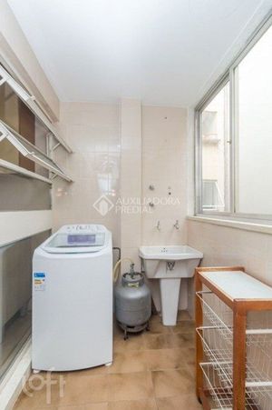 Image 10 - 309323