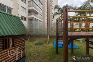 Image 38 - 309704
