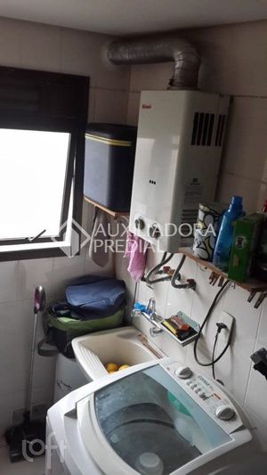 Image 8 - 309915