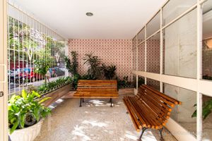 Image 19 - 309920