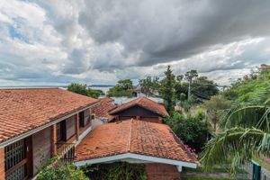 Image 42 - 310022