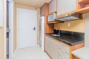 Image 11 - 310132