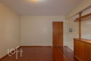 Image 3 - 310206