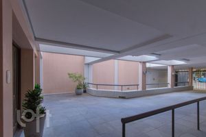 Image 33 - 310206