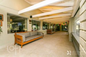 Image 80 - 310295