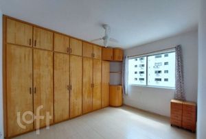 Image 10 - 310425