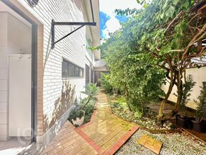 Image 19 - 310462