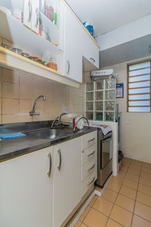 Image 11 - 310660