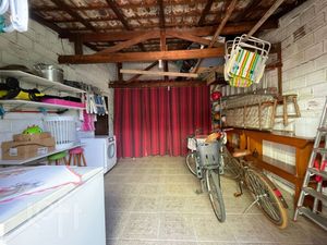 Image 8 - 310679