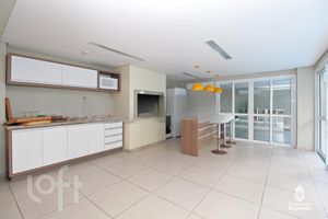Image 17 - 310738