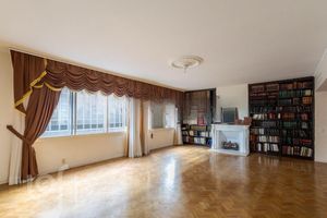 Image 44 - 310765