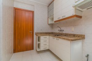 Image 27 - 310802