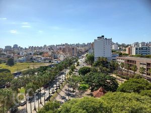 Image 8 - 310812