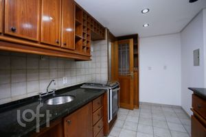 Image 17 - 310847