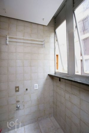 Image 19 - 310847