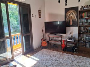 Image 8 - 310921