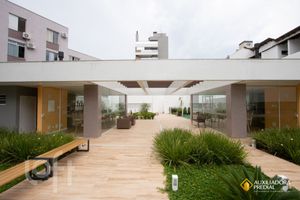 Image 7 - 310930