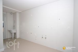Image 1 - 310930