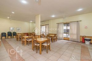 Image 2 - 310944