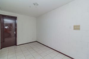 Image 3 - 310957