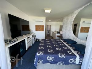 Image 19 - 311017