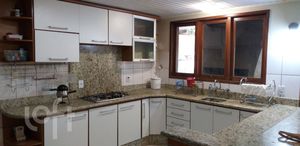 Image 13 - 311044