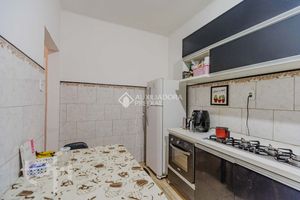 Image 4 - 311070
