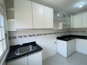 Image 8 - 311096